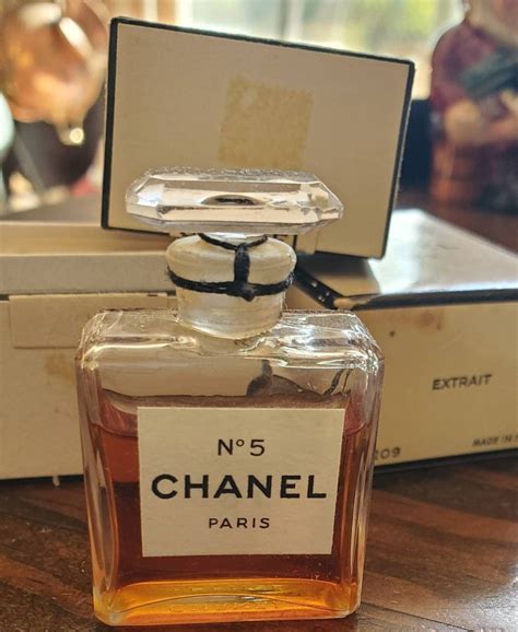 chanel no 5 bon ton